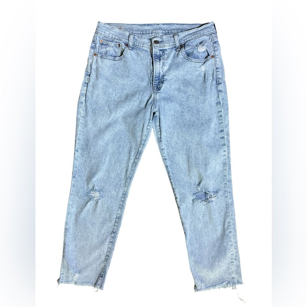GAP Girlfriend Mid Rise Distressed Jeans Light Wash Size 31/12S